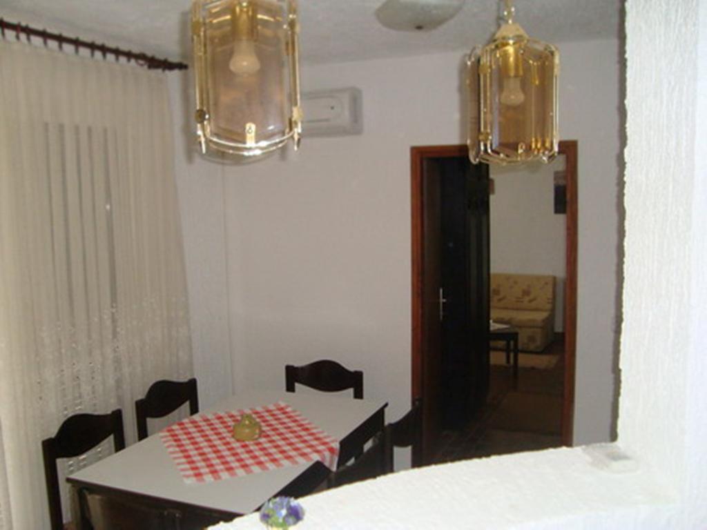 Apartments Kristina Klenovica Room photo